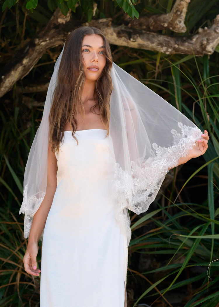 Short Veils