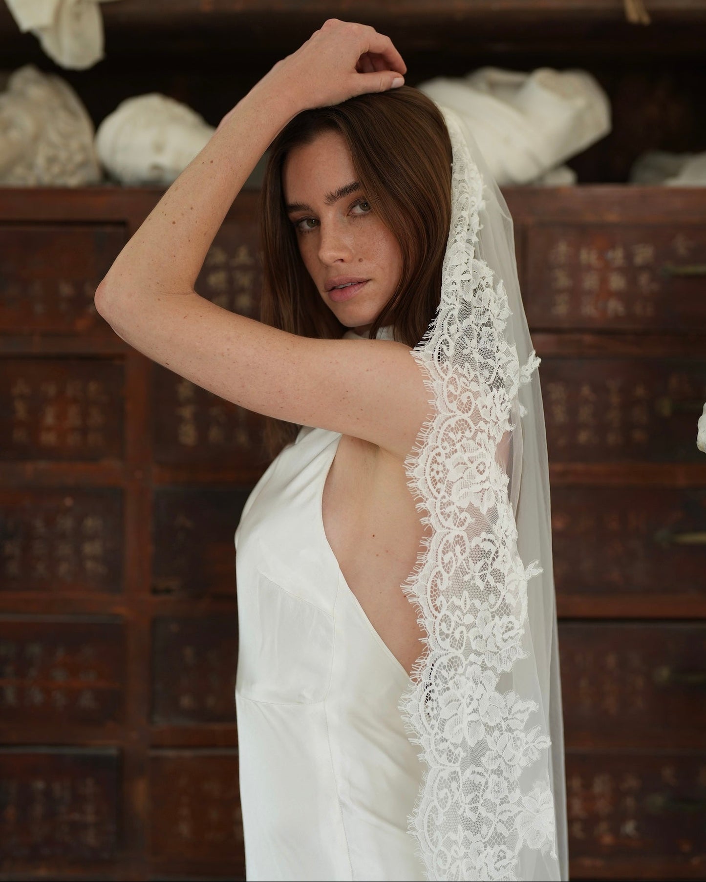 ROYAL LACE VEIL, SINGLE TIER, CATHEDRAL LENGTH