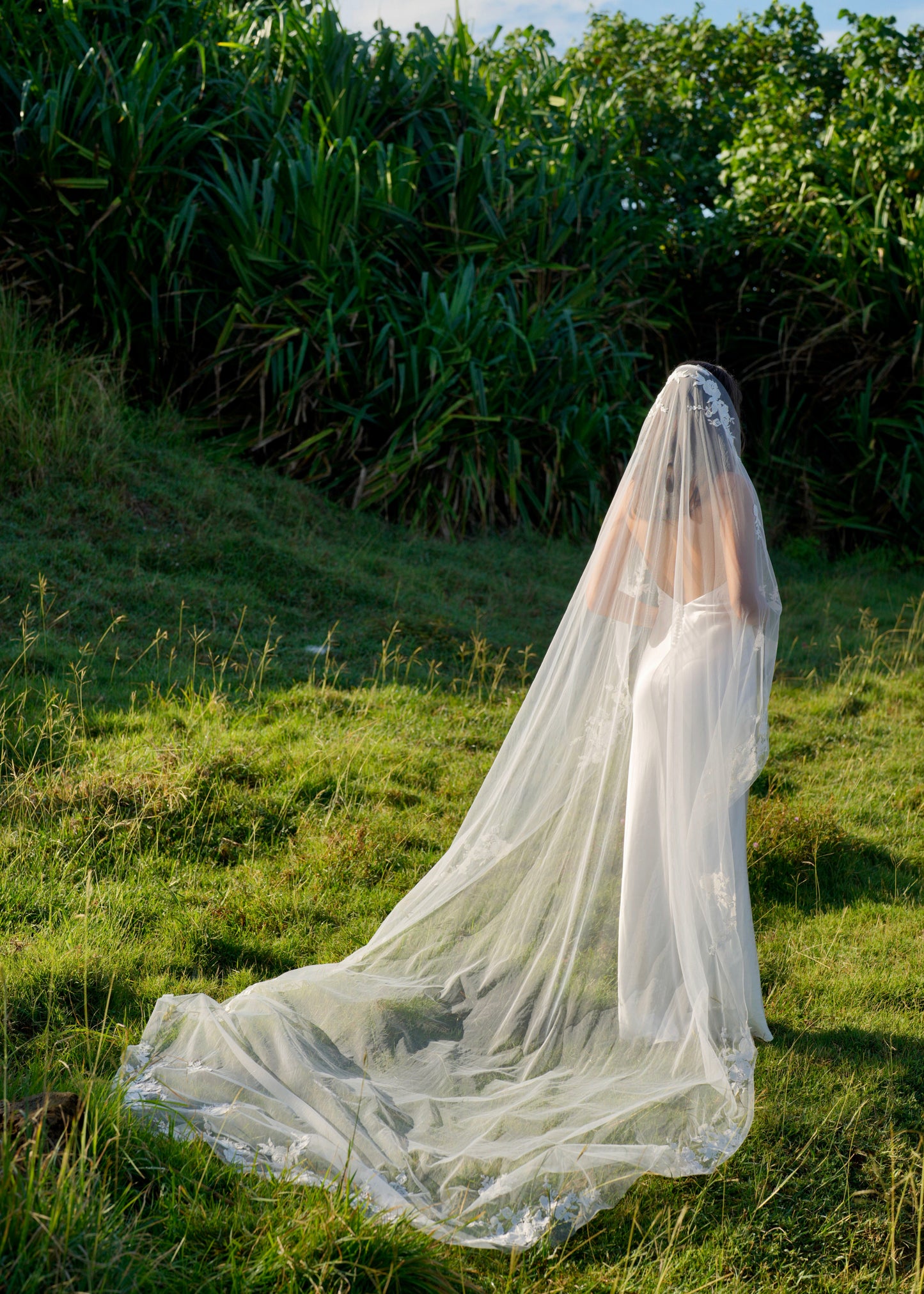 FOR AMY FLORAL LACE VEIL, SINGLE TIER, CATHEDRAL LENGTH