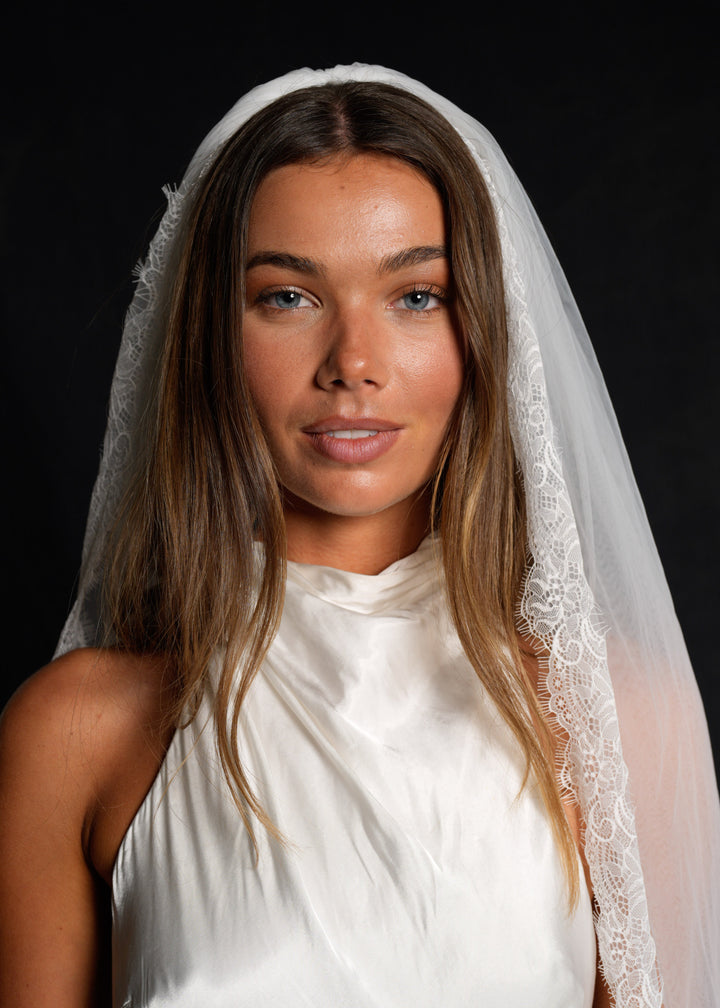 Chantilly Lace Veil, Single Tier, Cathedral Length