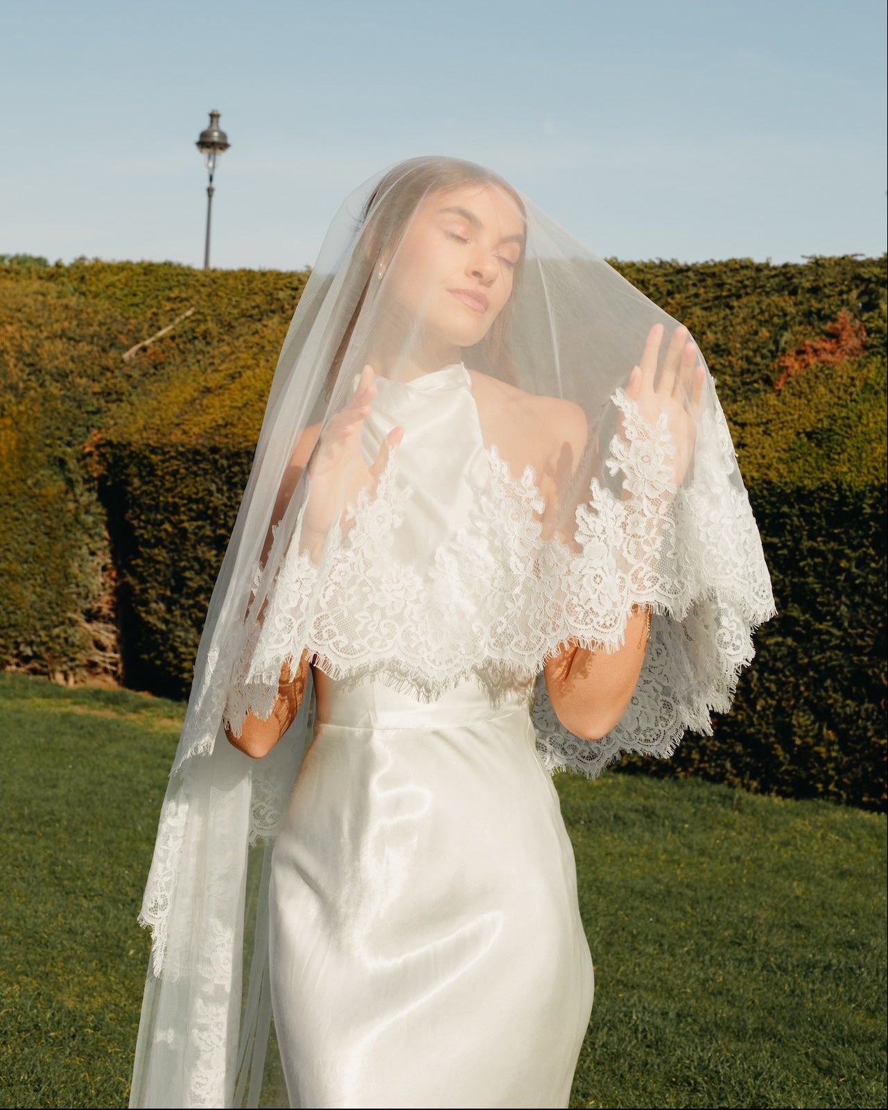 Royal Lace Veil, Two Tier, Cathedral Length