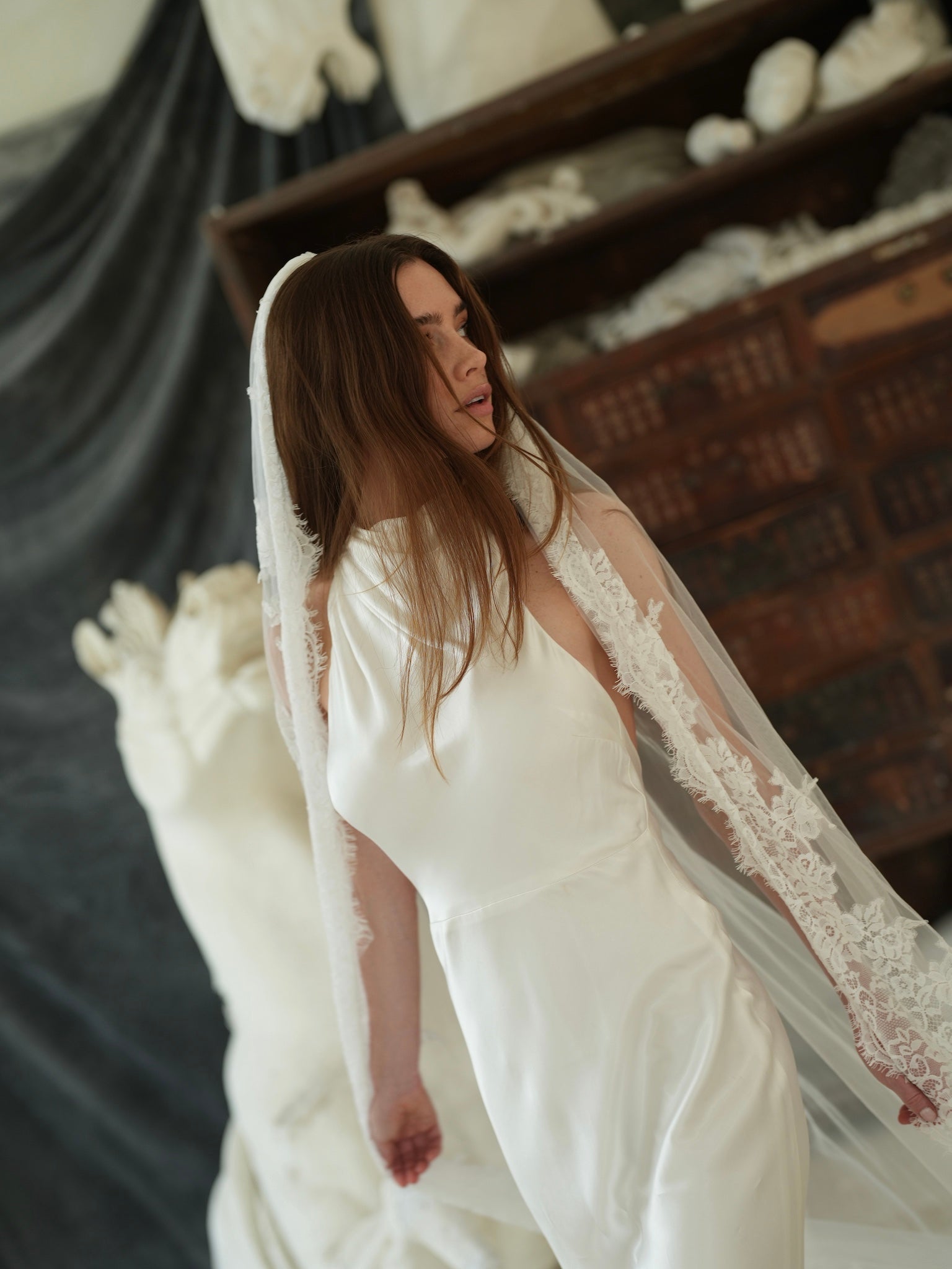 what veil to wear with lace wedding dress How to Accessorise a Lace Wedding Dress