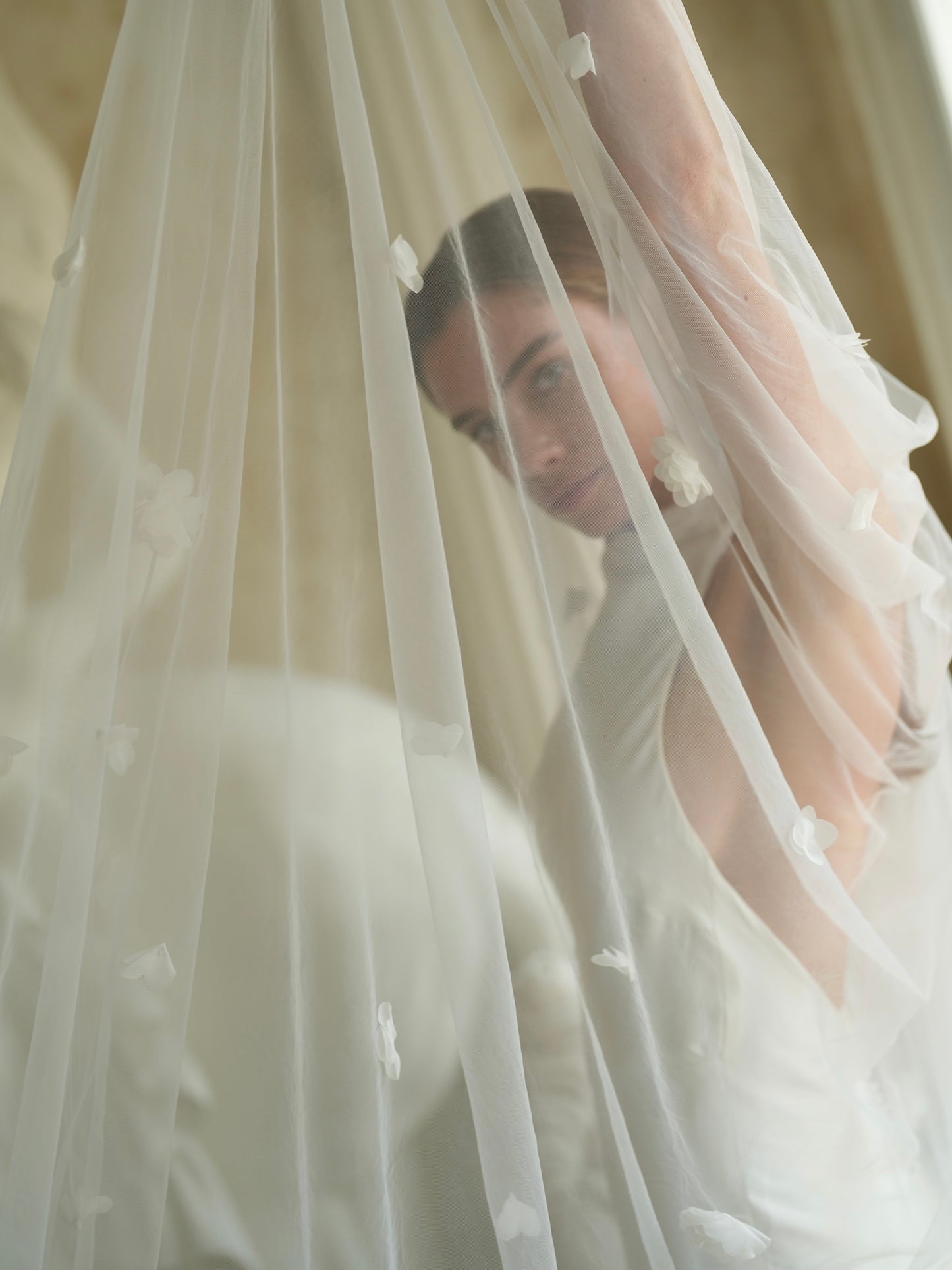 3D FLOWER VEIL, SINGLE TIER, CATHEDRAL LENGTH