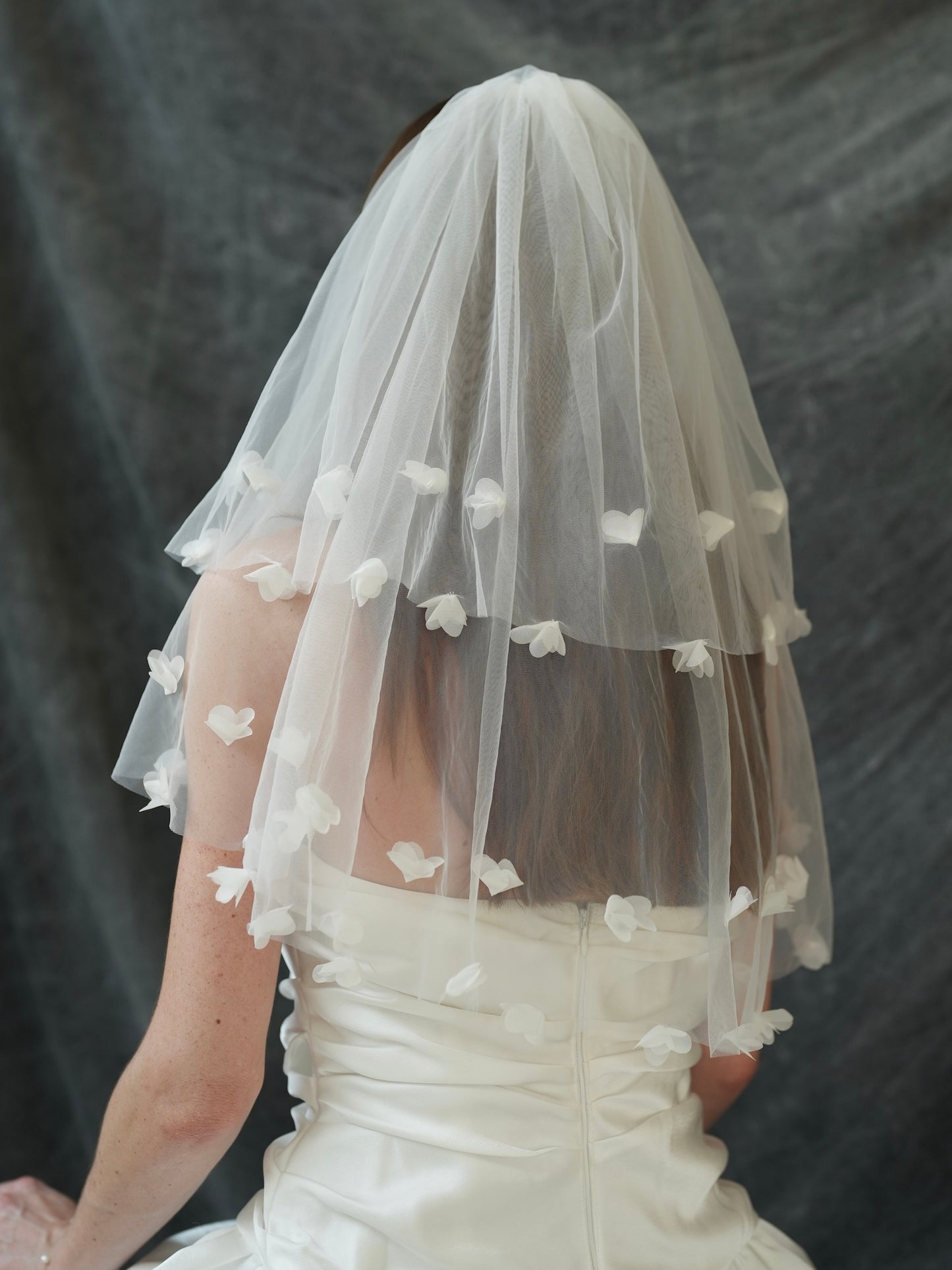 MINI 3D FLOWER SHORT TWO TIER BACHELORETTE VEIL