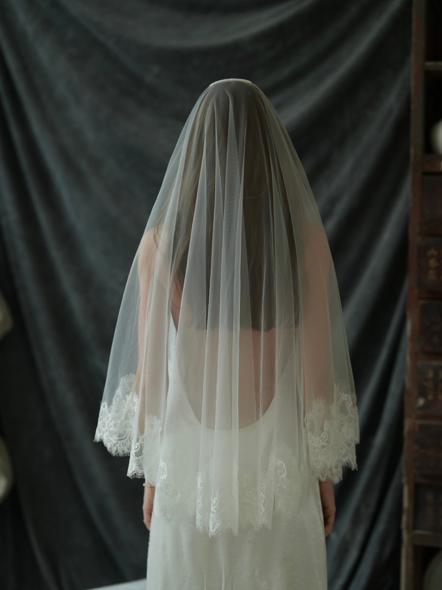 SHORT LACE VEIL, TWO TIER, FINGERTIP LENGTH