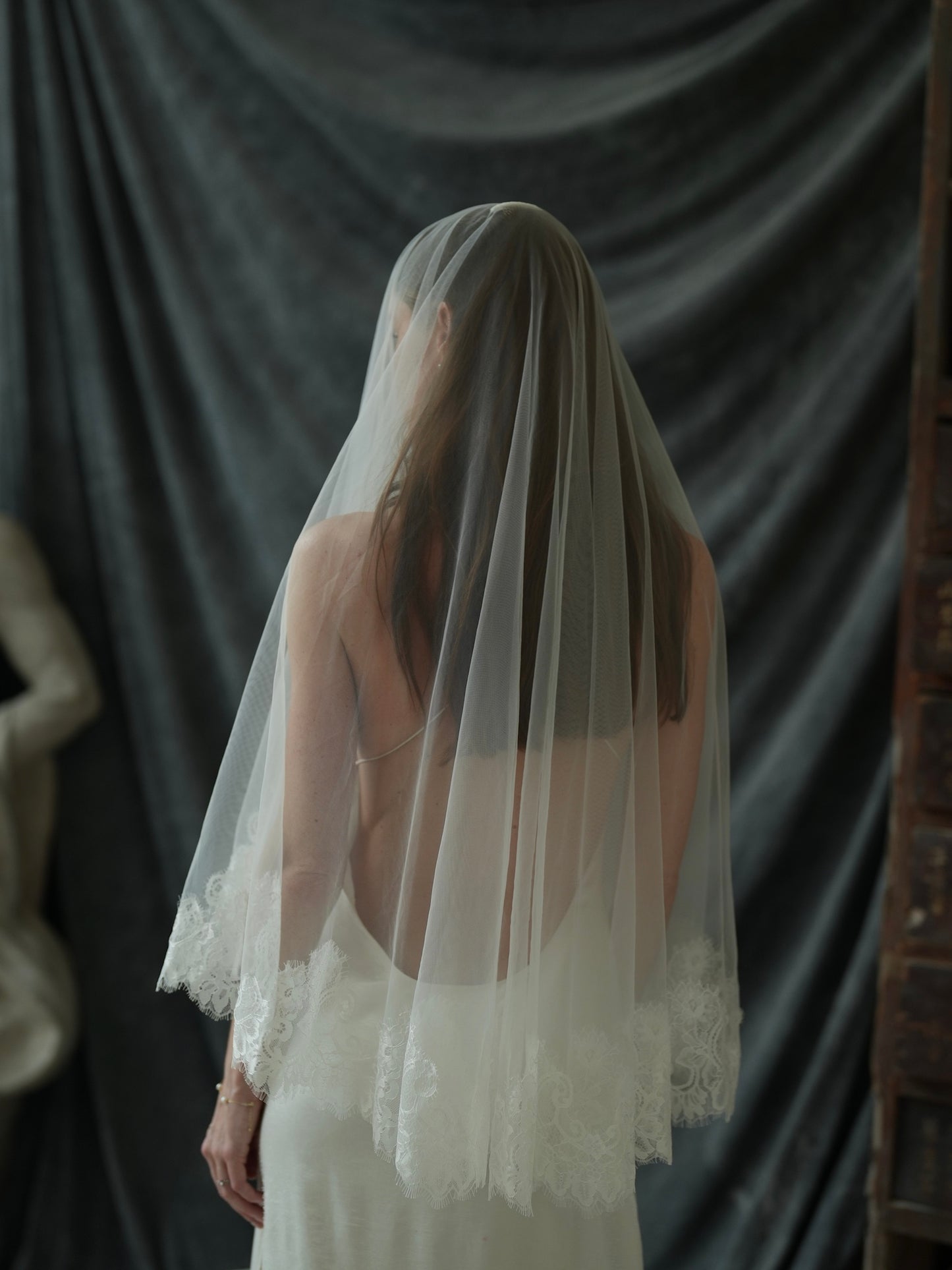 SHORT LACE VEIL, TWO TIER, FINGERTIP LENGTH
