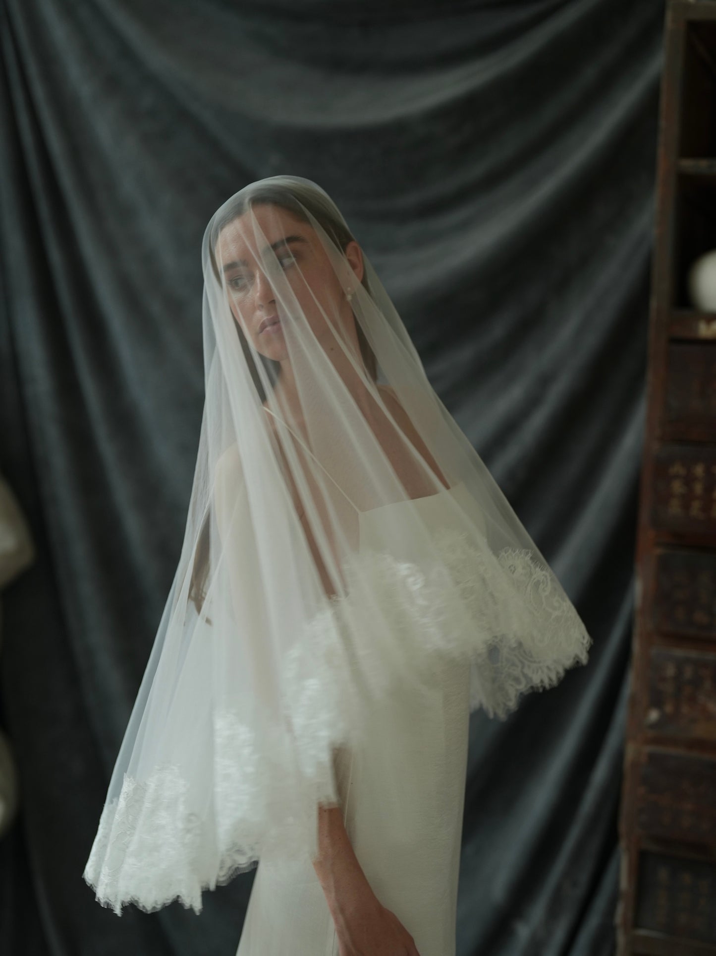 SHORT LACE VEIL, TWO TIER, FINGERTIP LENGTH