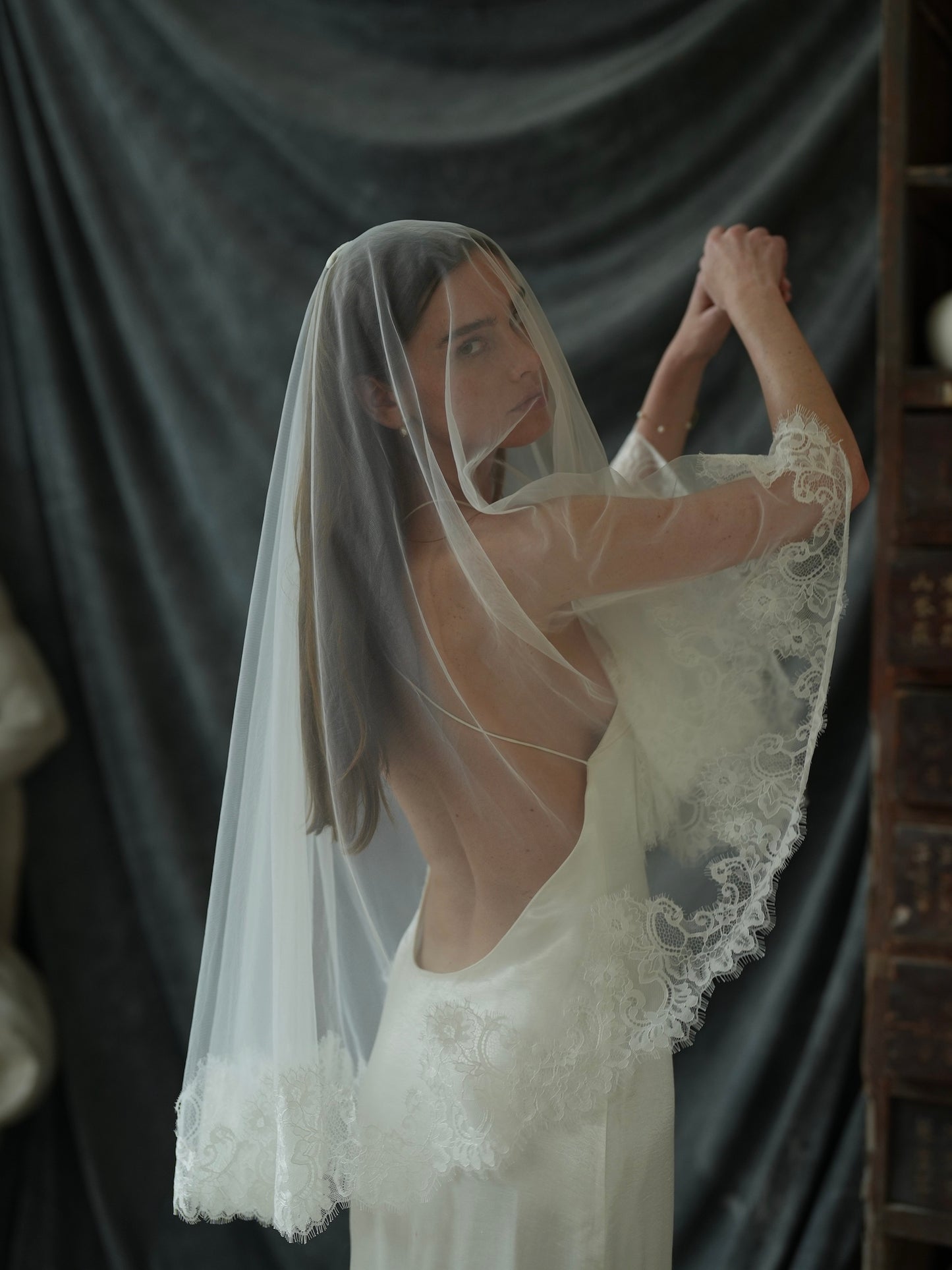 SHORT LACE VEIL, TWO TIER, FINGERTIP LENGTH