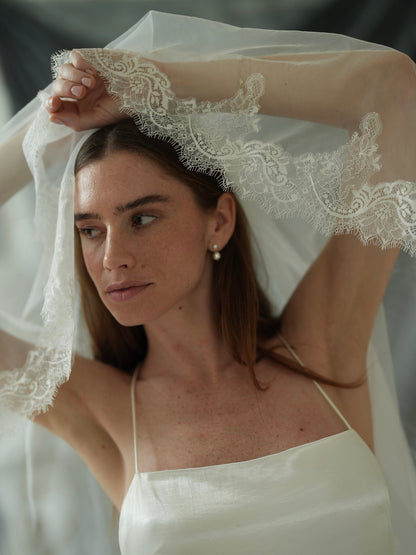 For Lauren Wesselmann- Chantilly Short Lace Veil, Two Tier, Fingertip Length