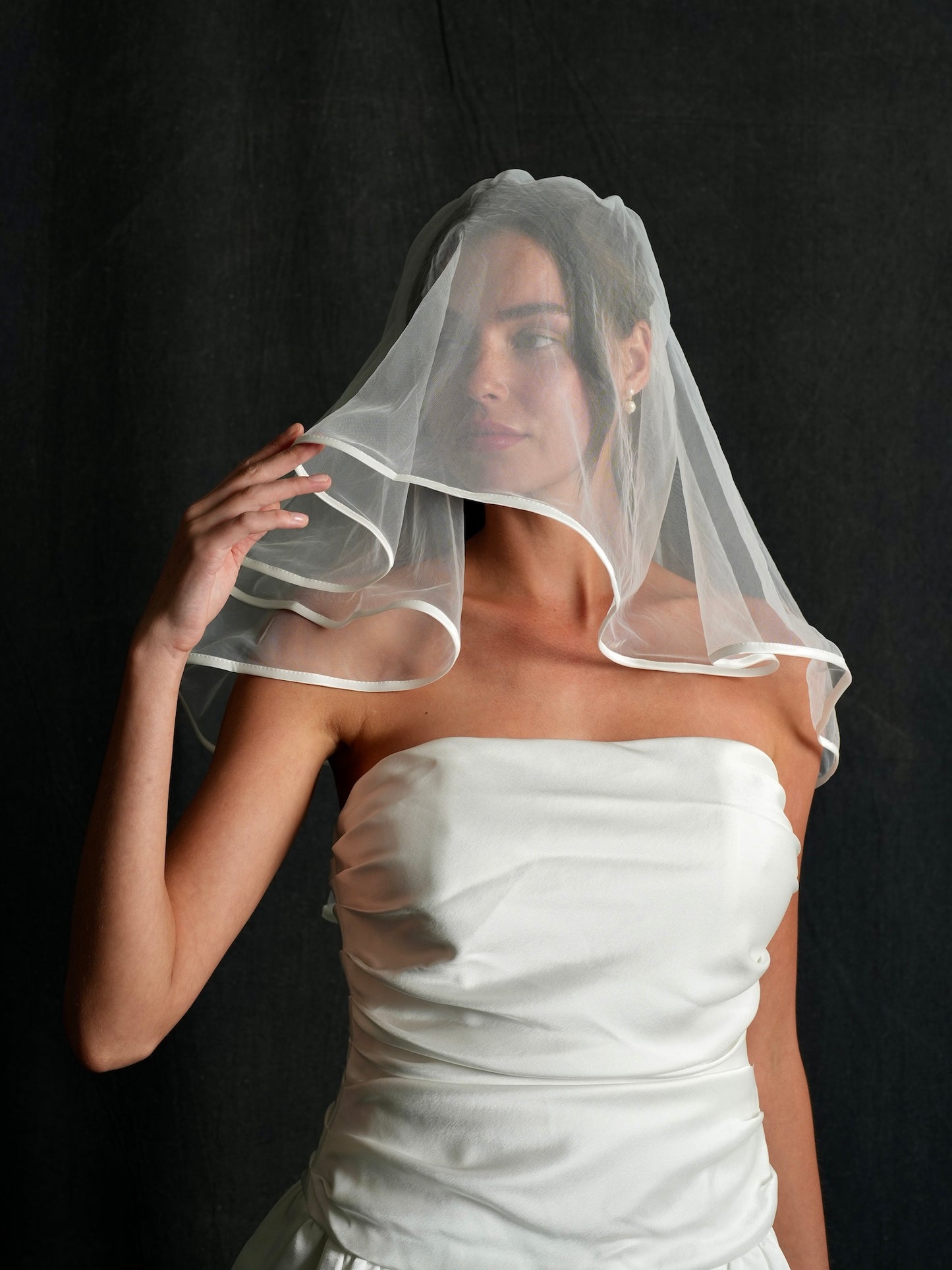 MINI SATIN EDGE SHORT TWO TIER BACHELORETTE VEIL