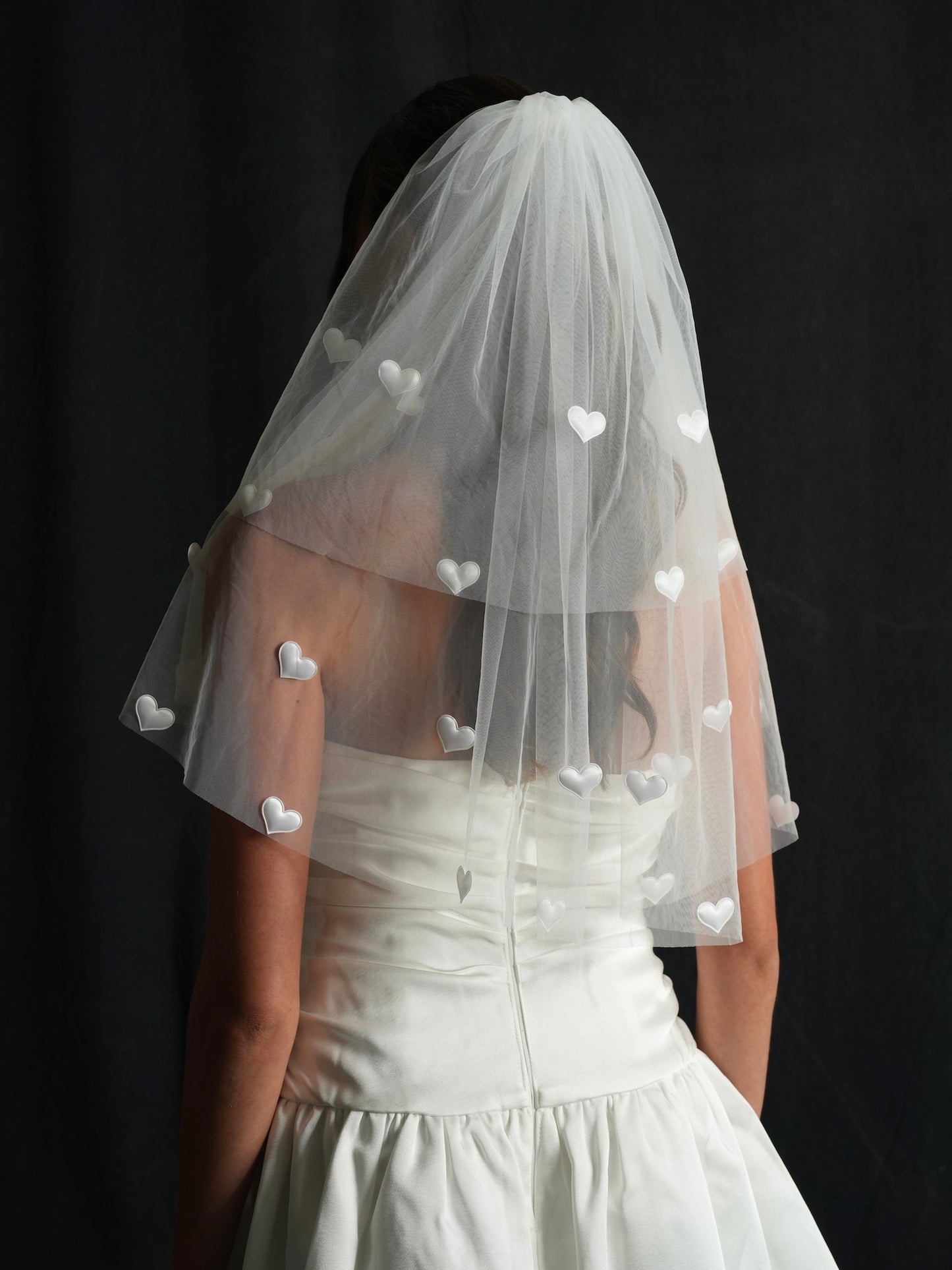 MINI HEART SHORT TWO TIER BACHELORETTE VEIL