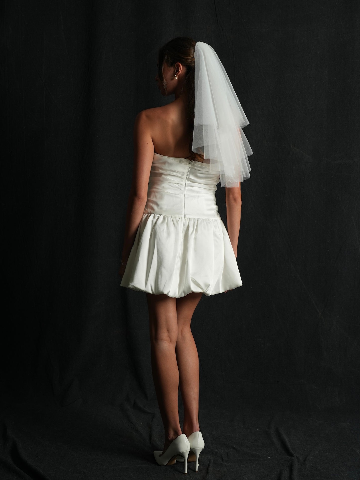 MINI SIMPLE PLAIN SHORT TWO TIER BACHELORETTE VEIL