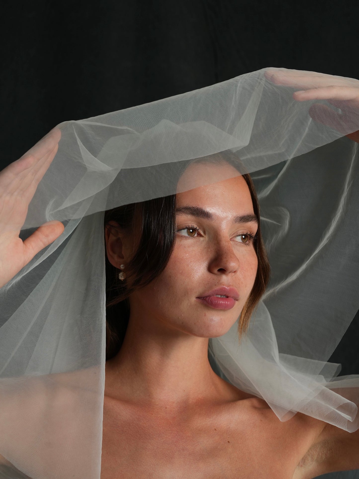 MINI SIMPLE PLAIN SHORT TWO TIER BACHELORETTE VEIL