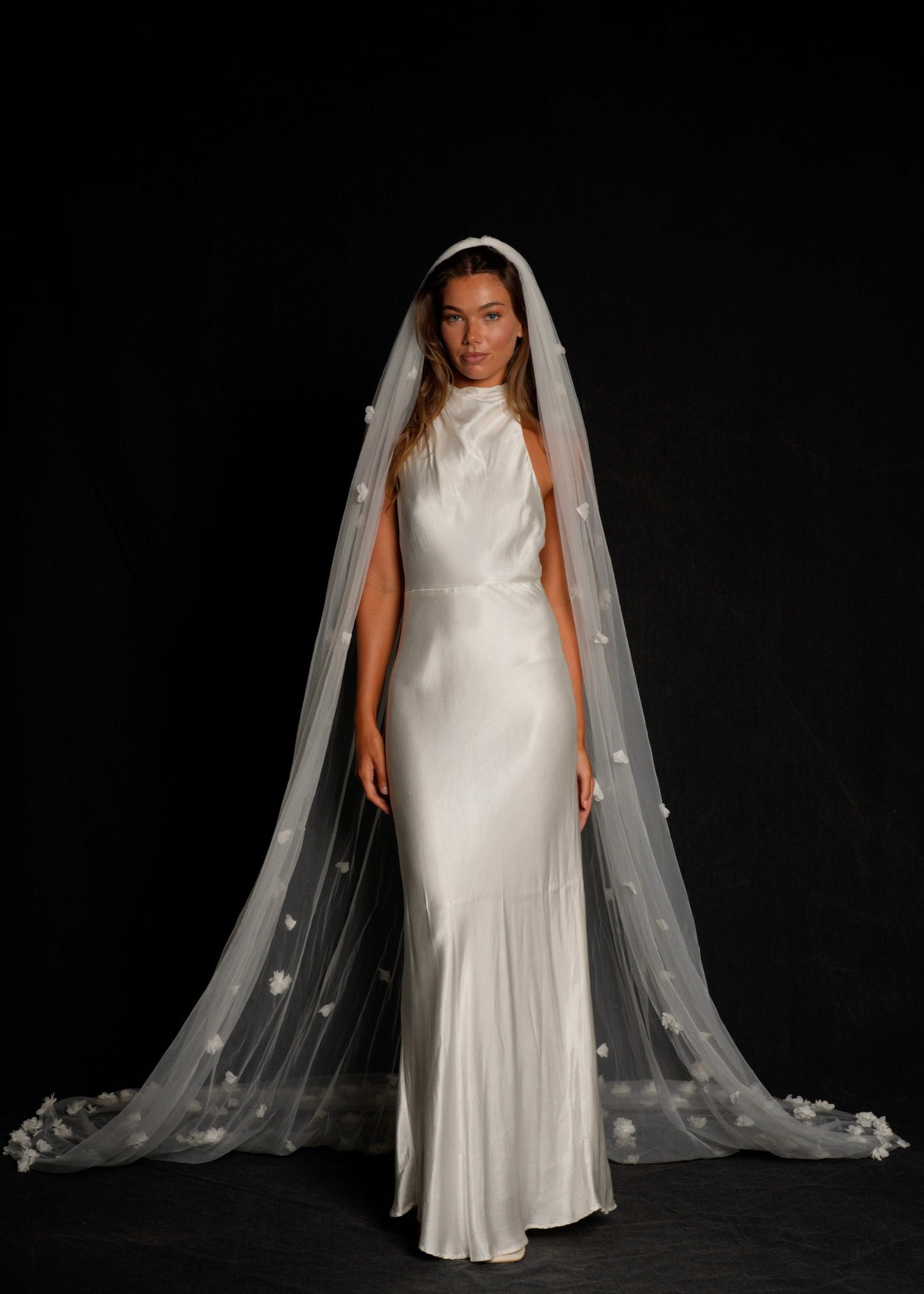 3D FLOWER VEIL, SINGLE TIER, CATHEDRAL LENGTH