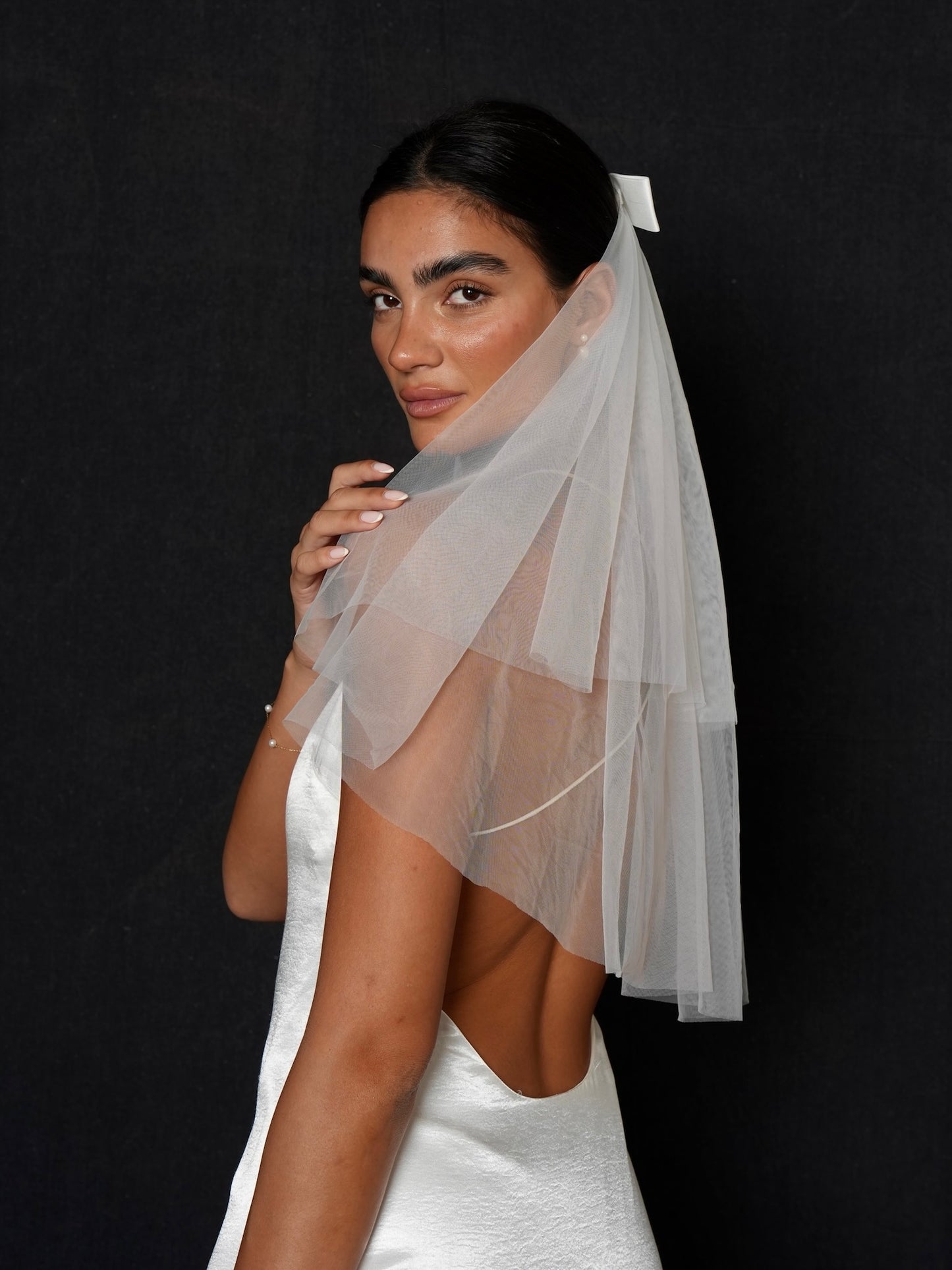 Mini Bow Short Two Tier Bachelorette Veil