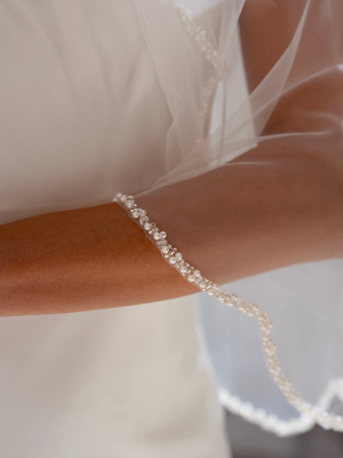 Scalloped Pearl Beaded Edge Veil, Single Tier, Fingertip Length