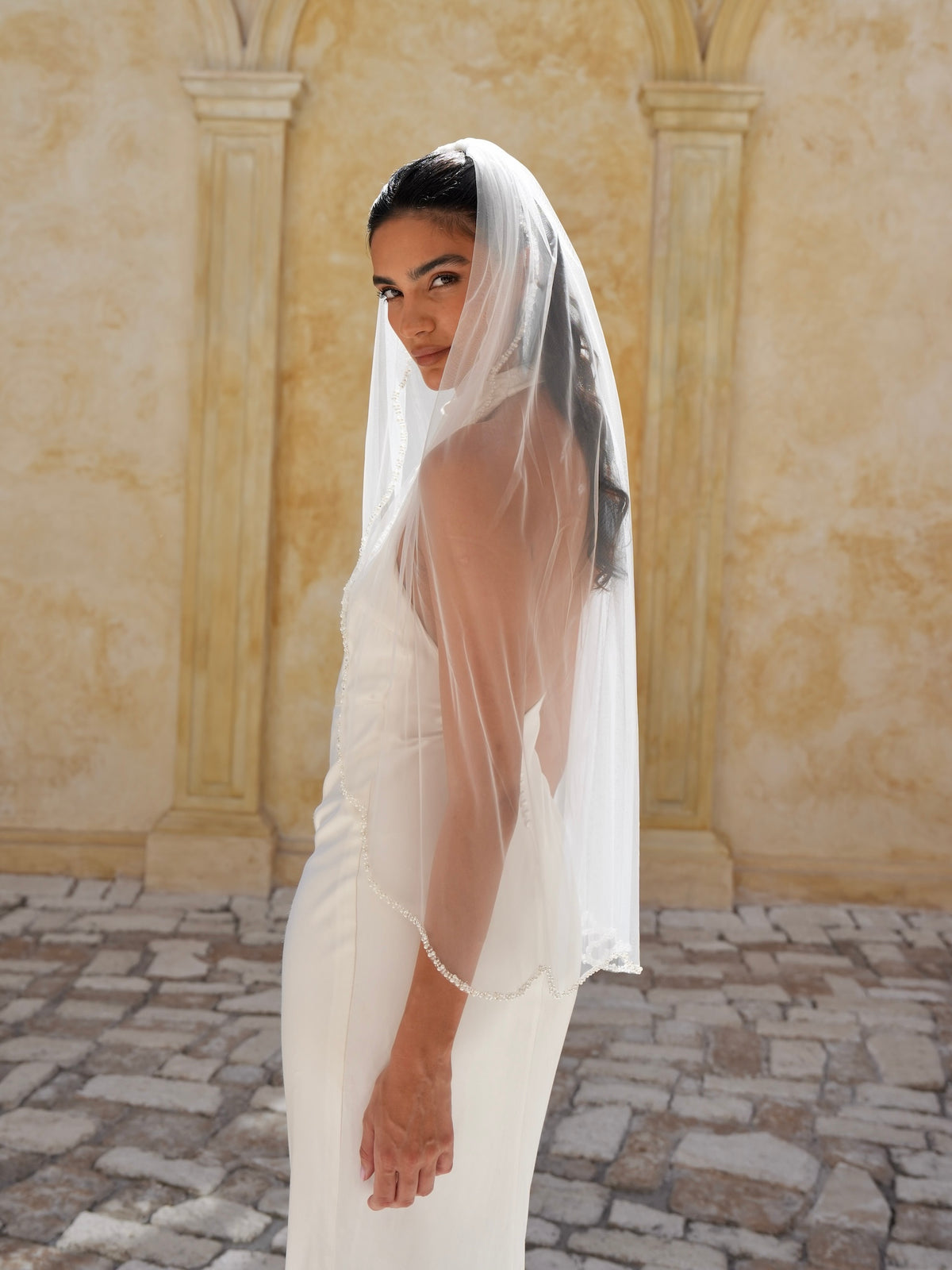 Scalloped Pearl Beaded Edge Veil, Single Tier, Fingertip Length