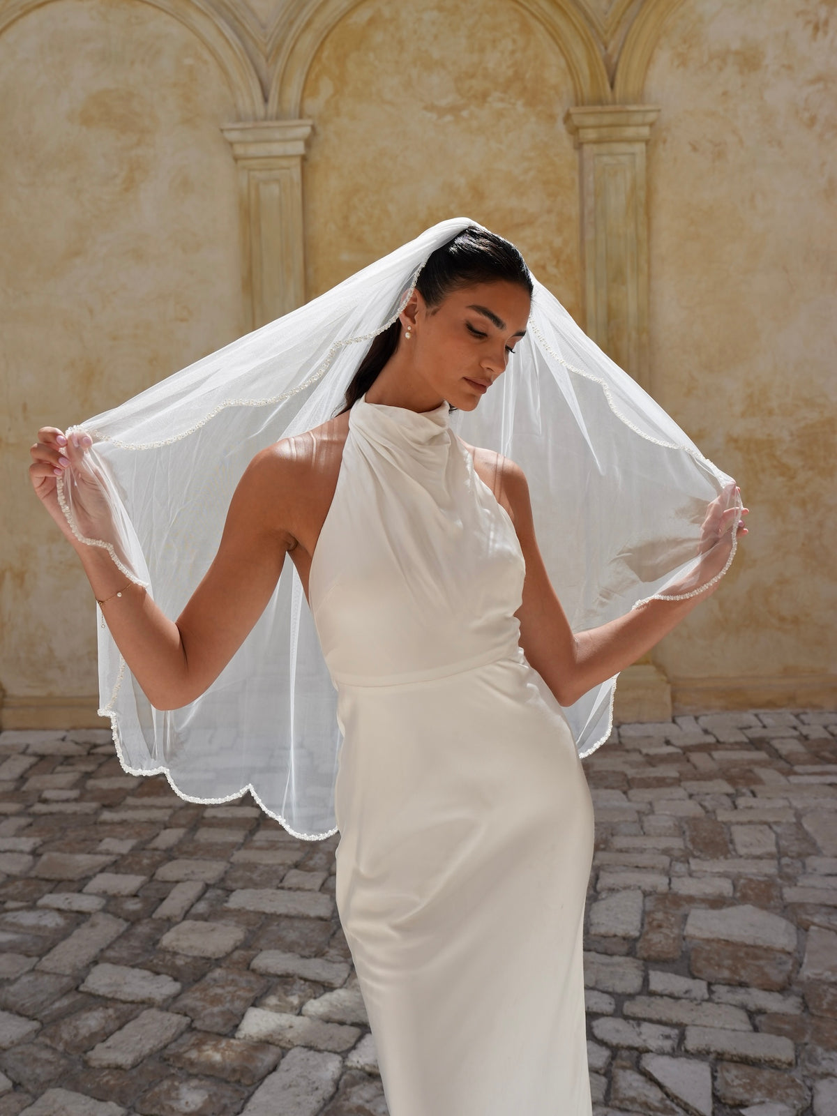 Scalloped Pearl Beaded Edge Veil, Single Tier, Fingertip Length