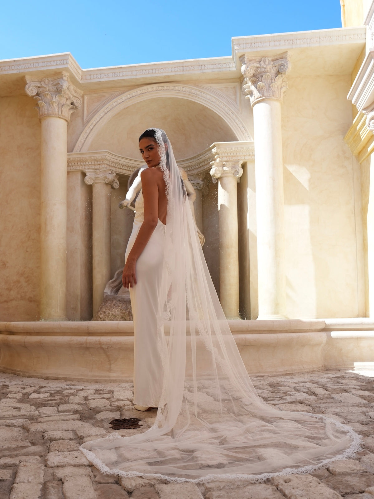 Alencon Lace Mantilla Veil, Single Tier, Cathedral Length