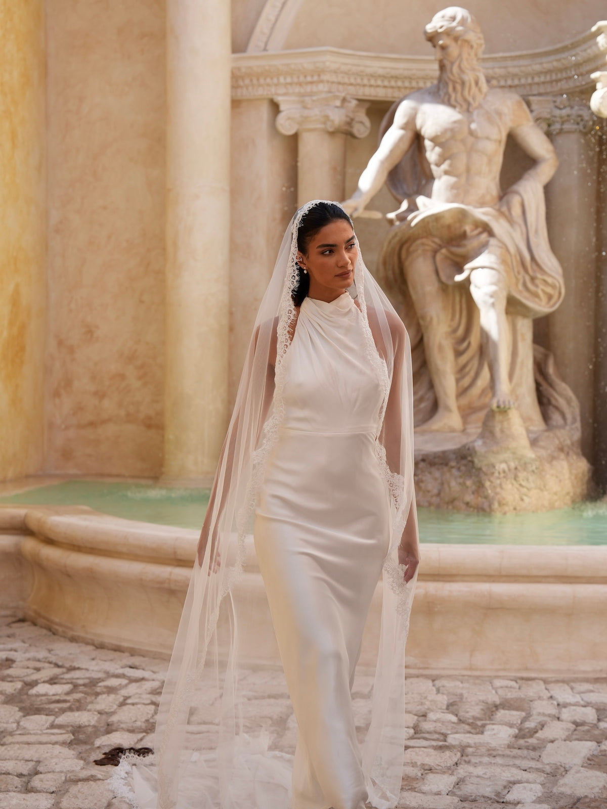 Alencon Lace Mantilla Veil, Single Tier, Cathedral Length