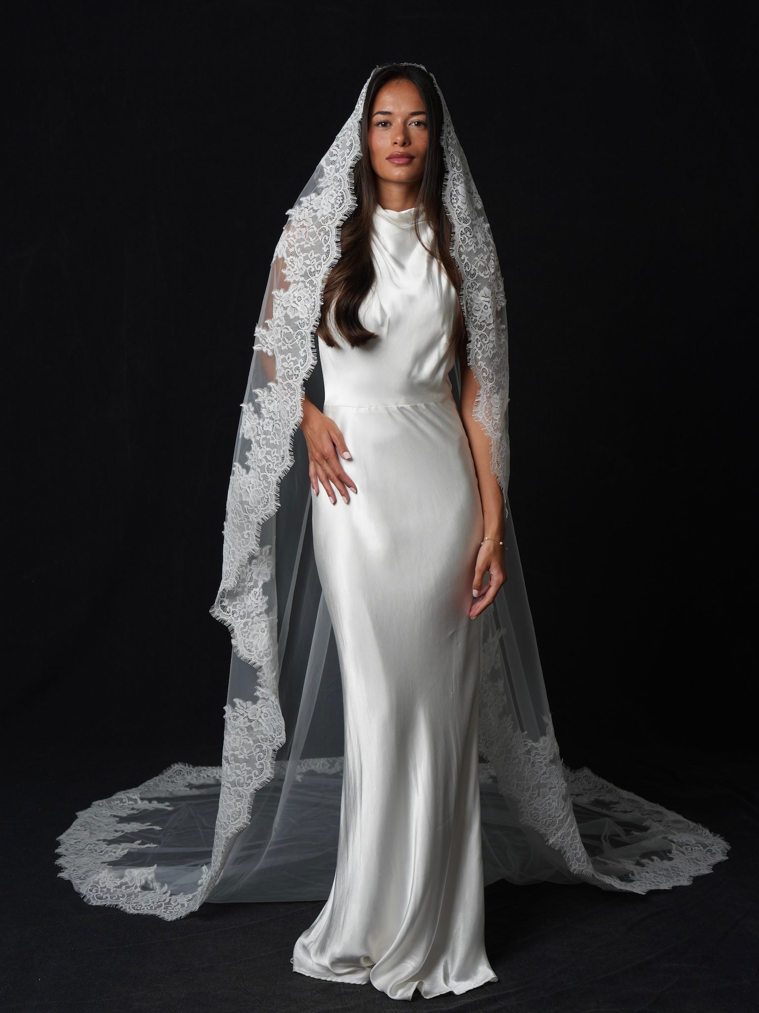 Royal Mantilla Lace Veil, Single Tier, Cathedral Length – Calily Bridal