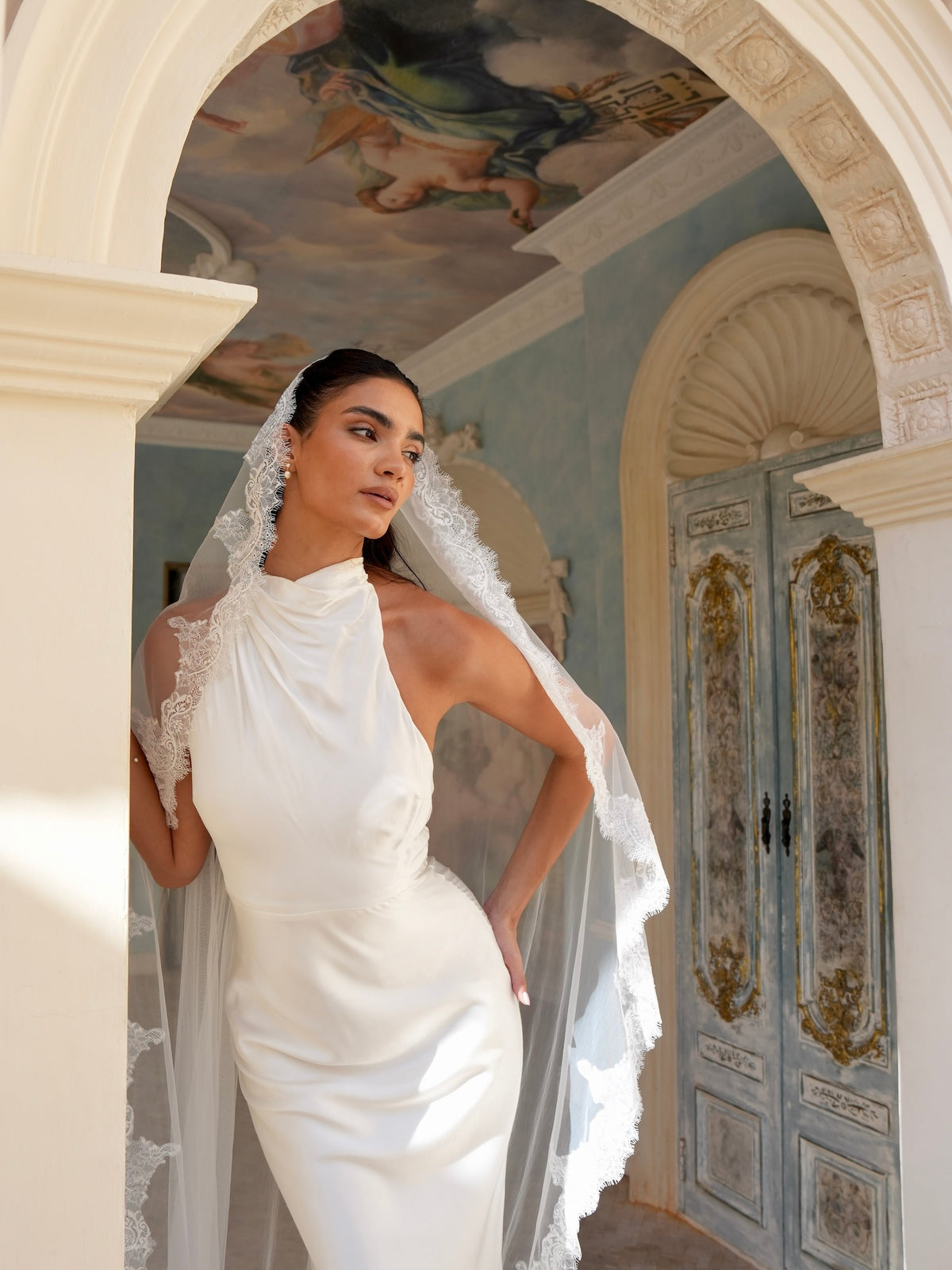 Chantilly Mantilla Lace Veil, Single Tier, Cathedral Length