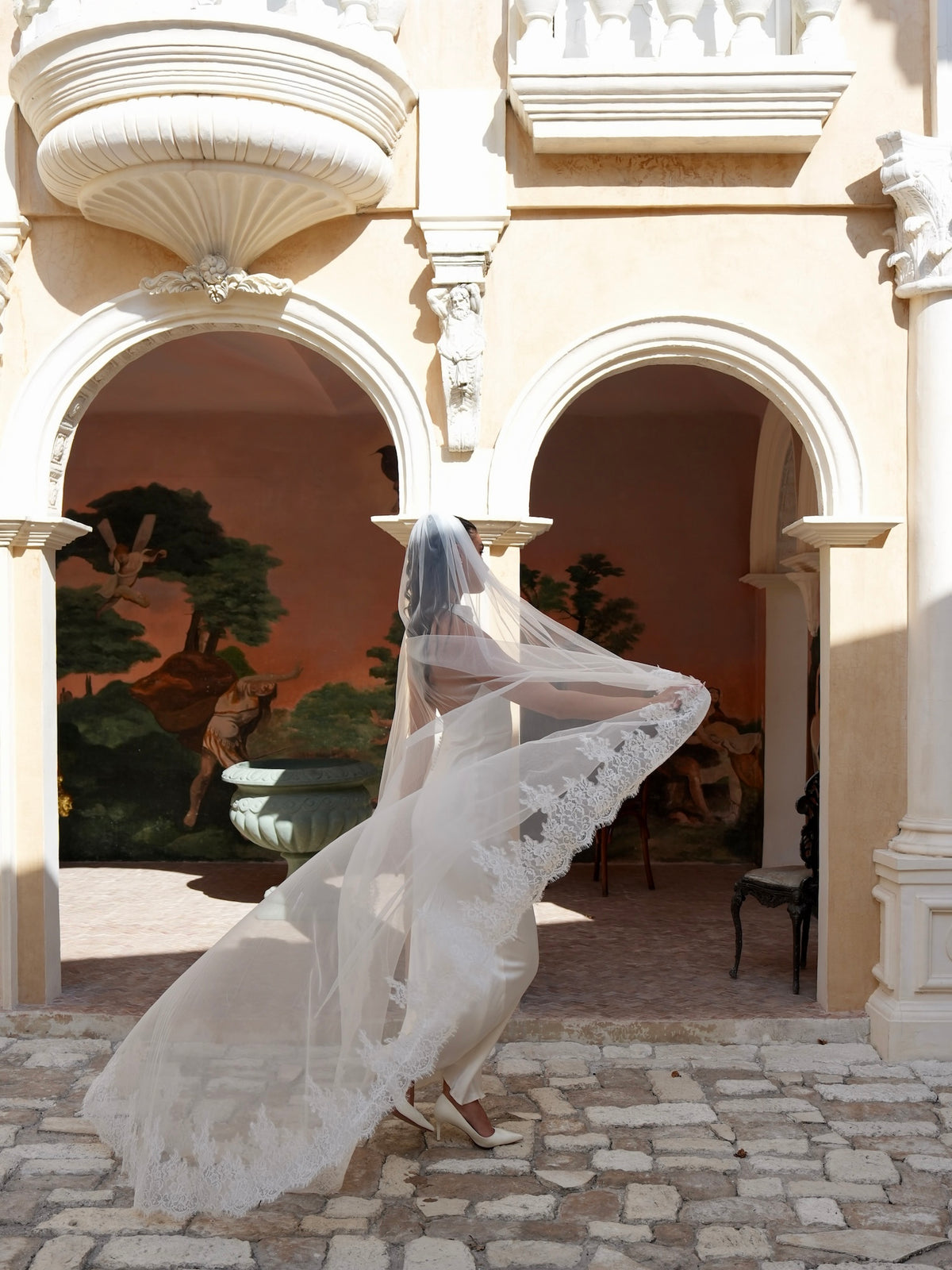 Partial Royal Lace Veil, Single Tier, Cathedral Length