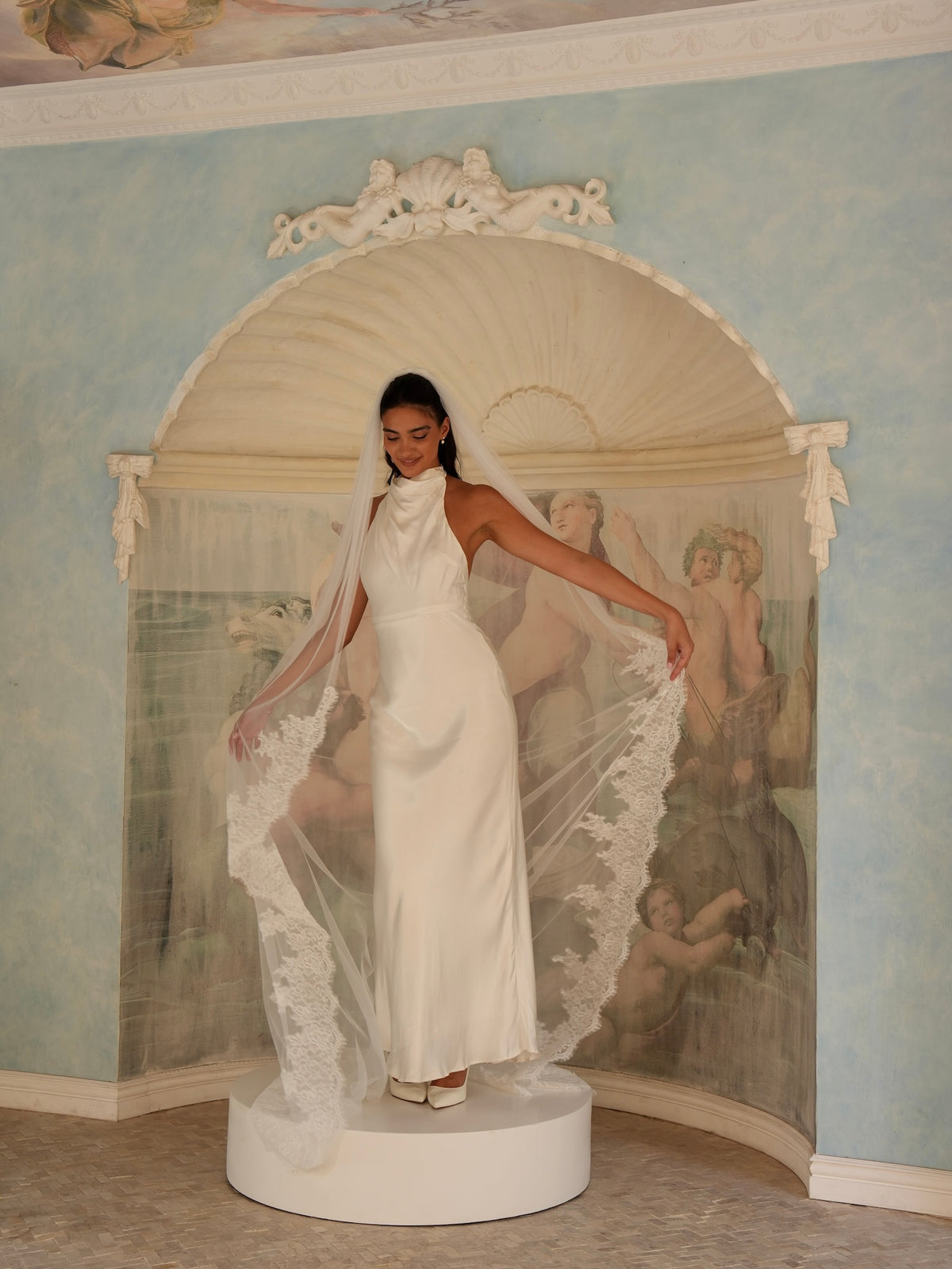 Partial Royal Lace Veil, Single Tier, Cathedral Length