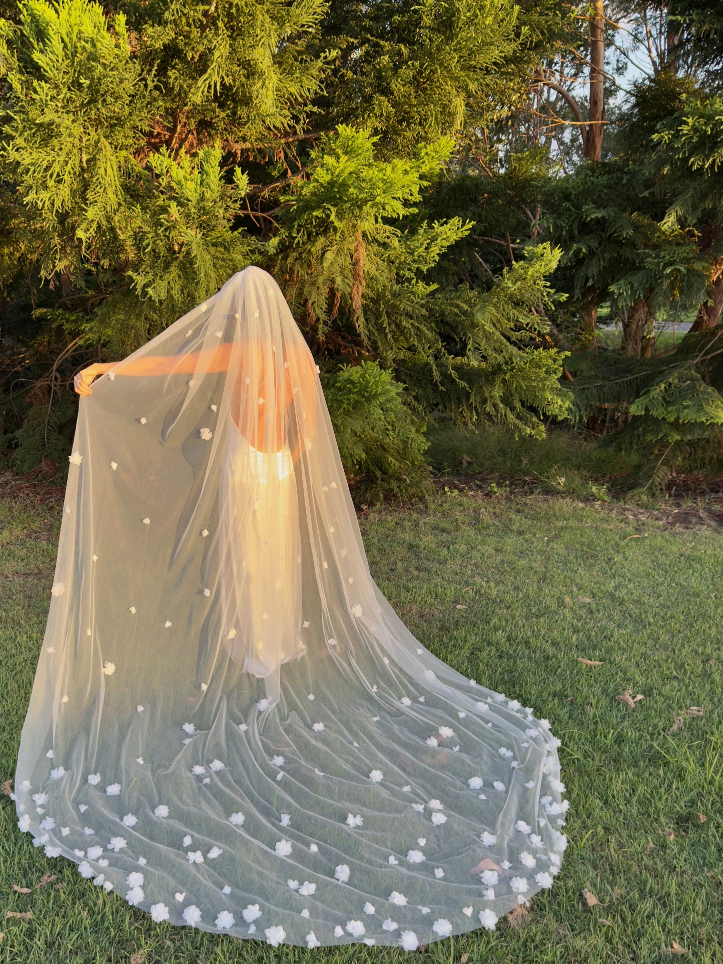 3D FLOWER VEIL, SINGLE TIER, CATHEDRAL LENGTH
