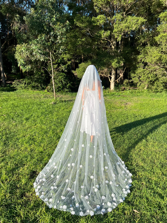 3D FLOWER VEIL, SINGLE TIER, CATHEDRAL LENGTH
