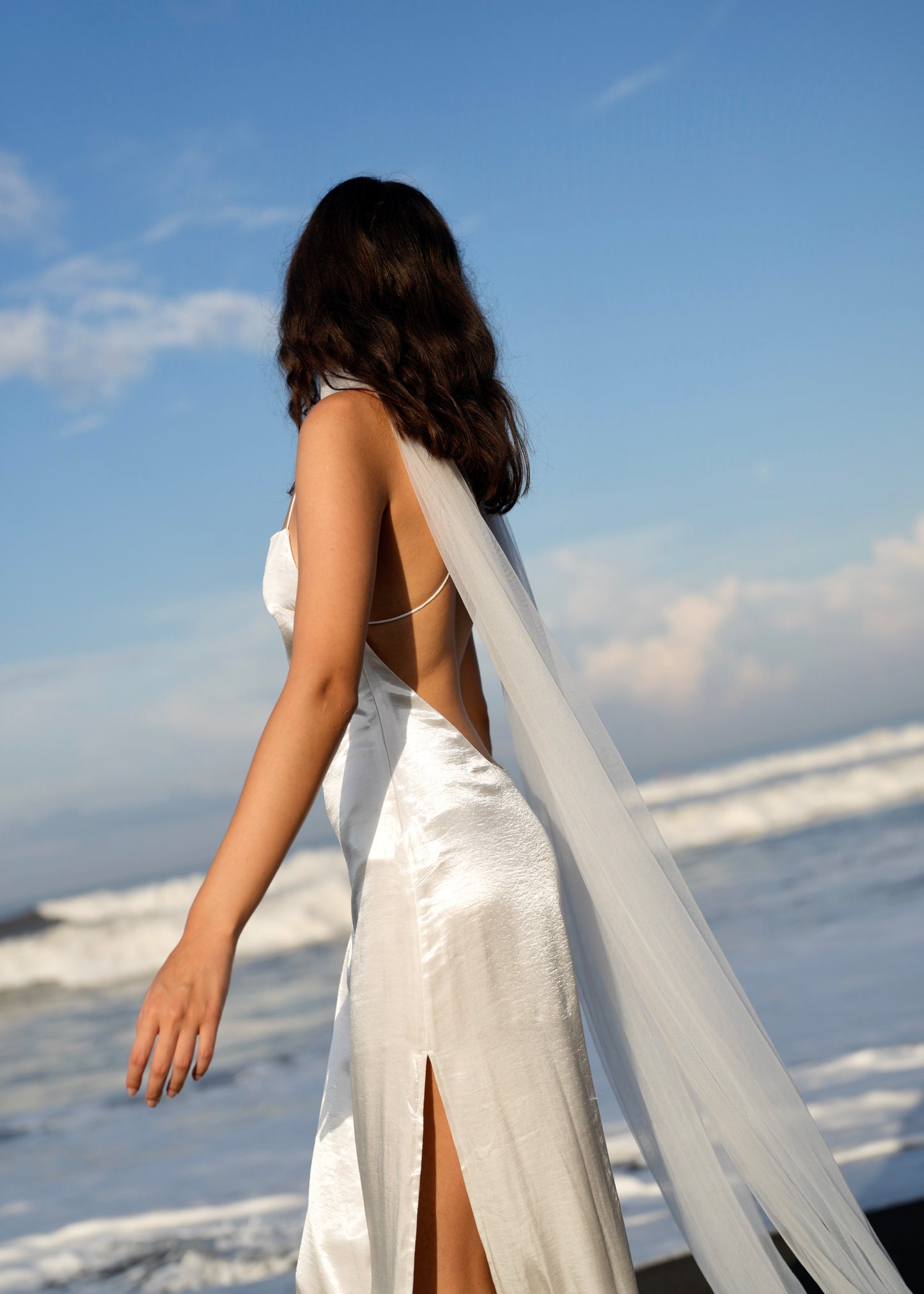 BRIDAL TULLE NECK SCARF