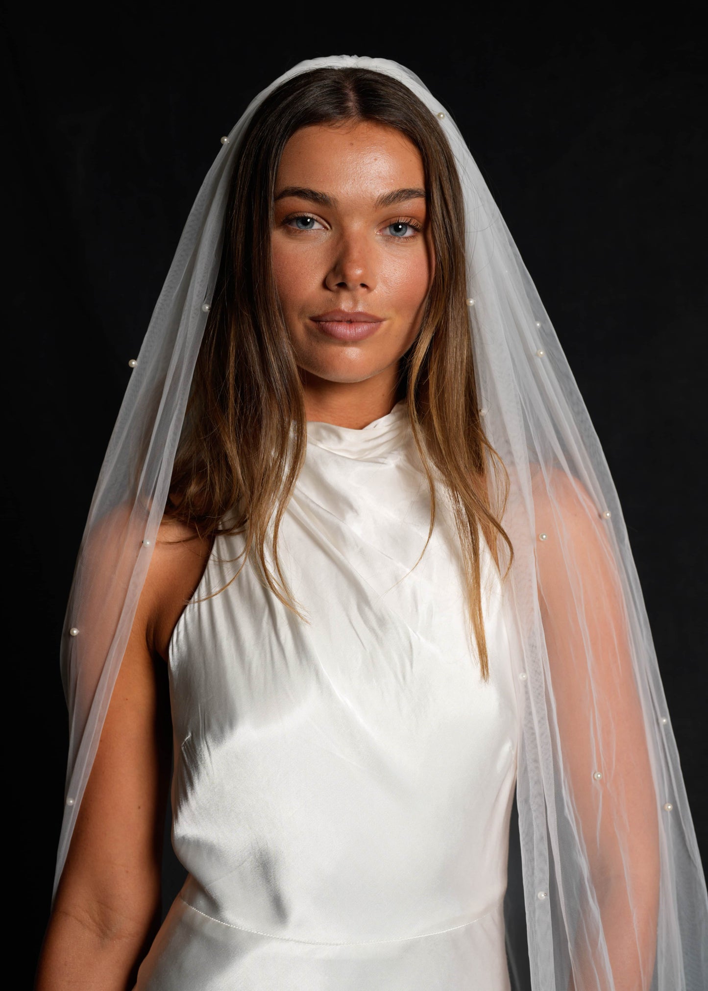 PEARL VEIL, SINGLE TIER, CATHEDRAL LENGTH