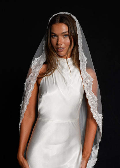 FOR DANA- MANTILLA LACE VEIL, SINGLE TIER, CATHEDRAL LENGTH