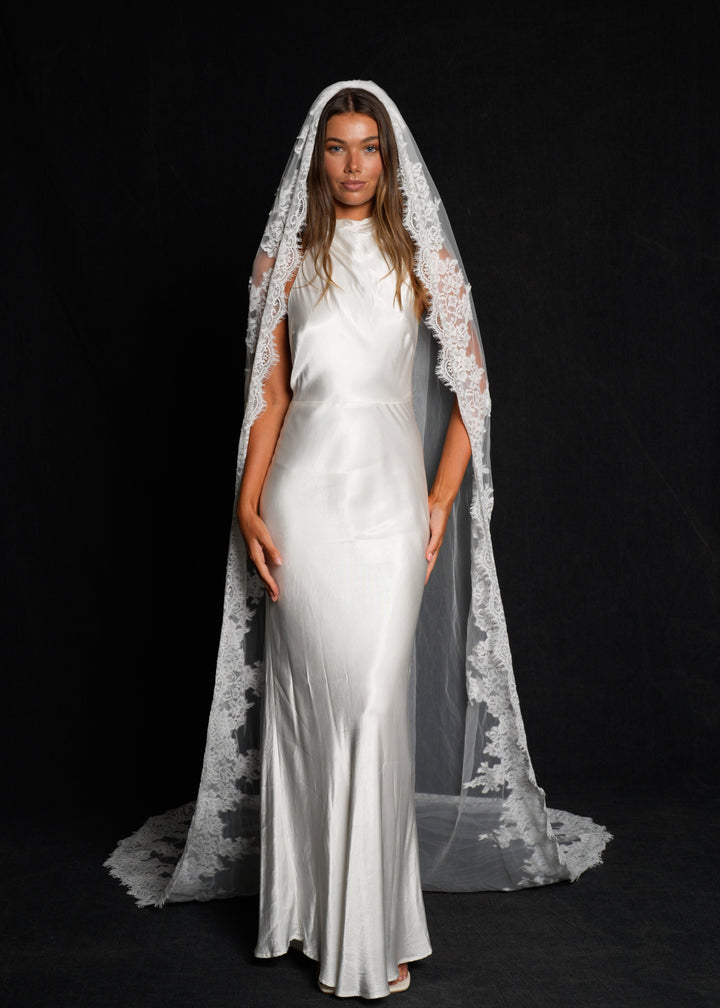 Royal Lace Veil, Single Tier, Cathedral Length