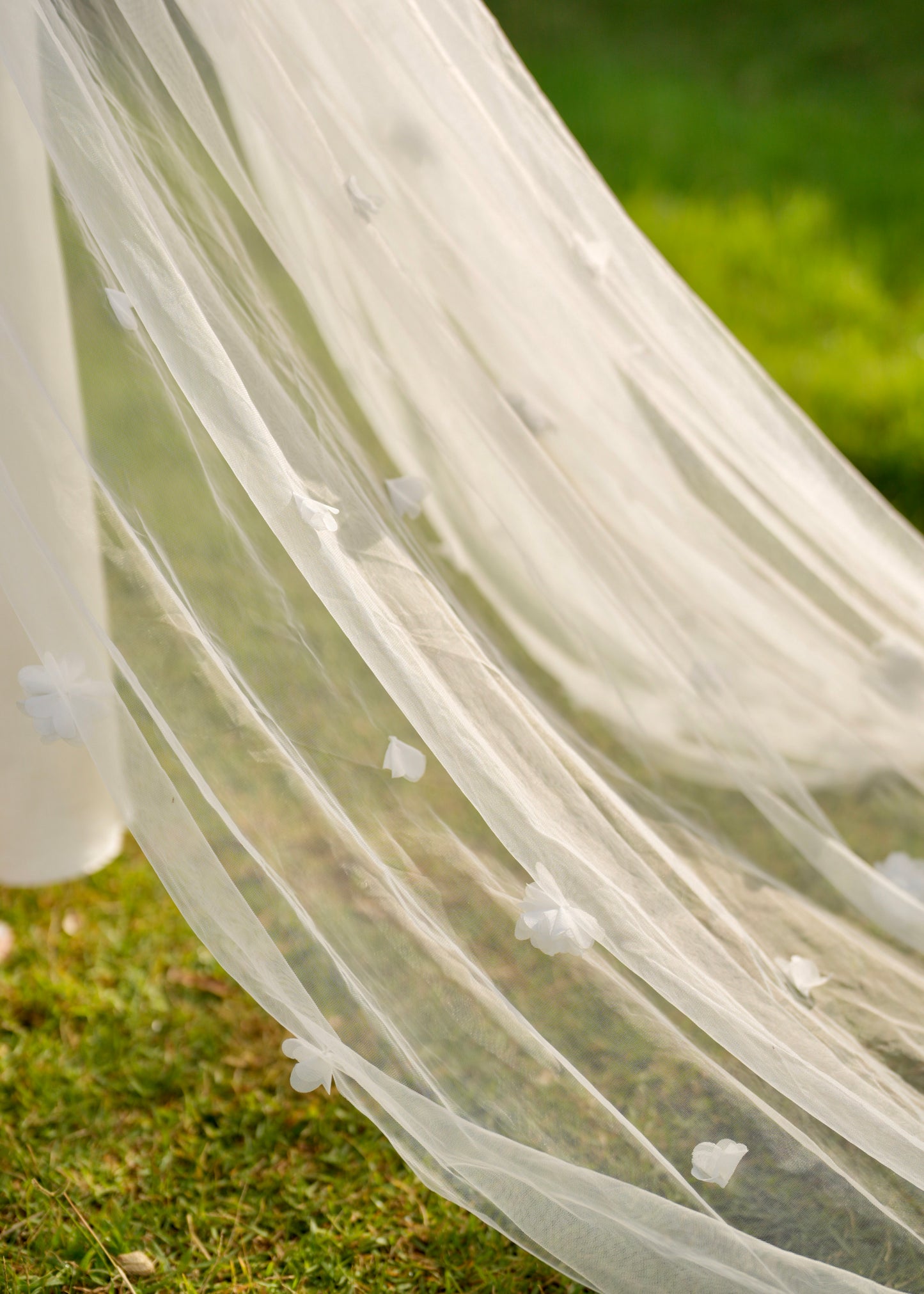 3D FLOWER VEIL, SINGLE TIER, CATHEDRAL LENGTH