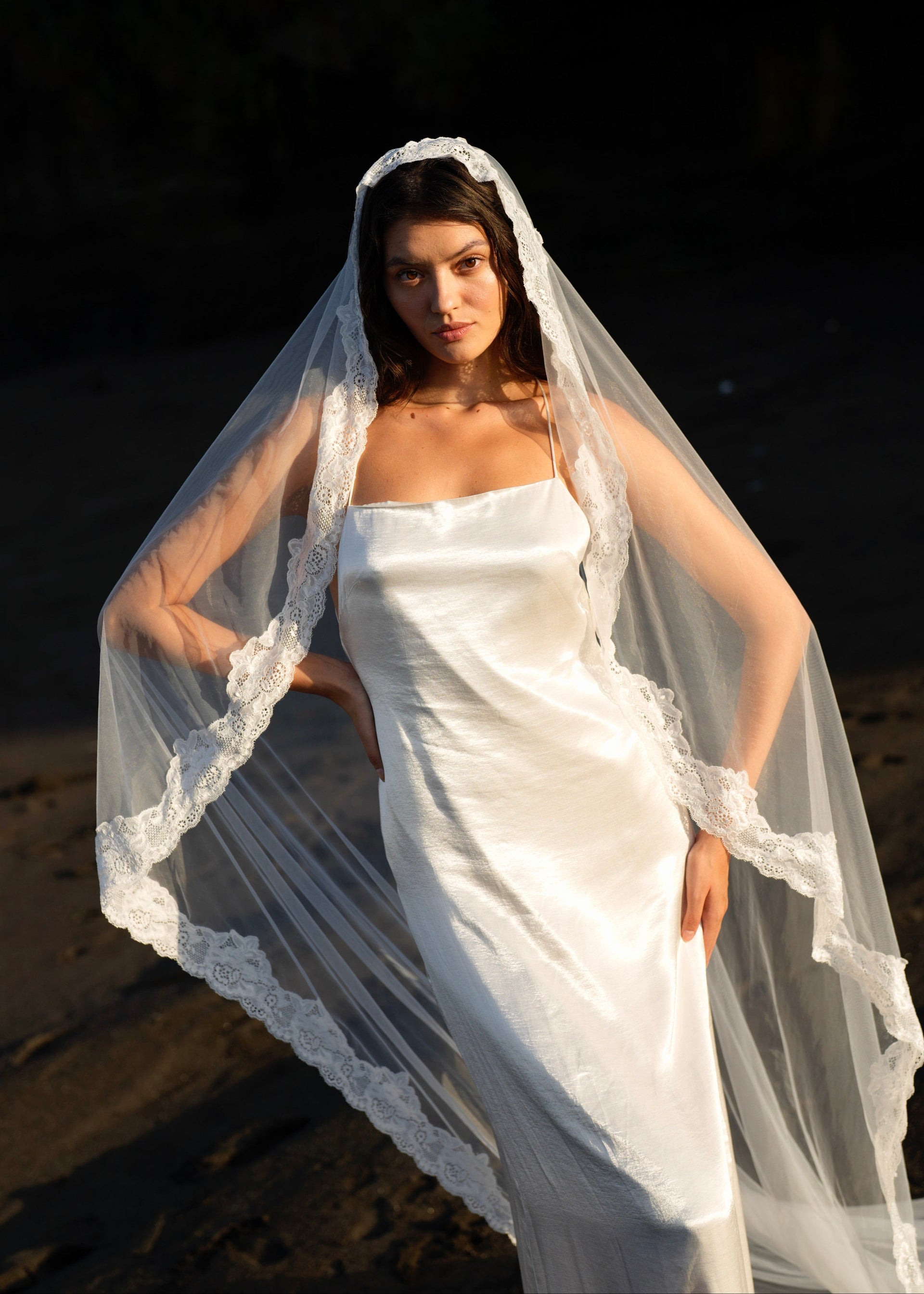 MANTILLA LACE VEIL, SINGLE TIER, CATHEDRAL LENGTH – Calily Bridal